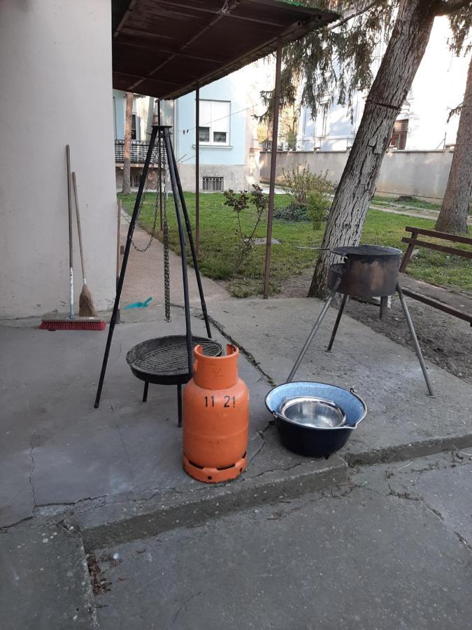 Apartman Kod Kestena Osijek Exterior foto