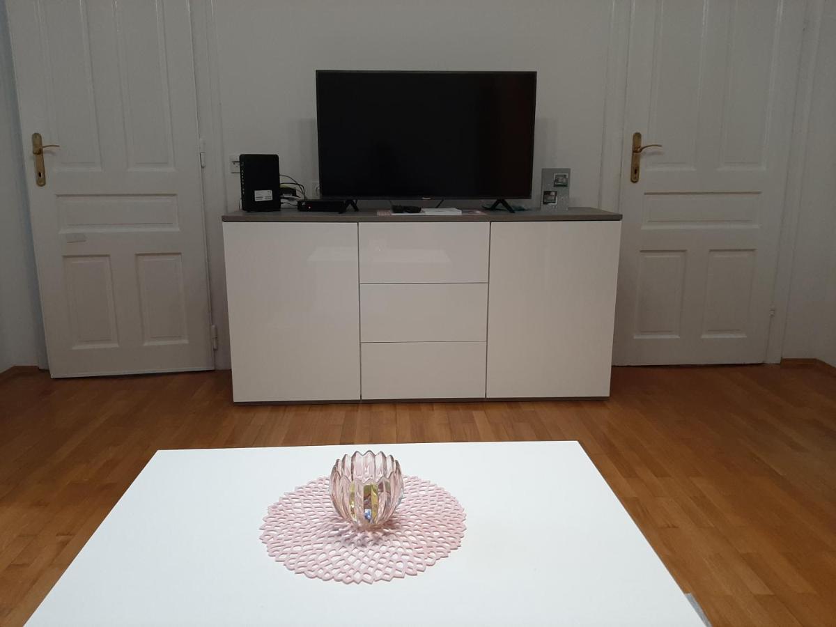 Apartman Kod Kestena Osijek Exterior foto